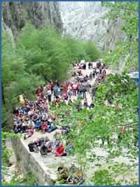 Crowds watching the Paklenica Big Wall Speed Climbing Competition