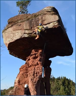 Joe Norris climbing Teufelsdach (VII-) at Teufestisch crag