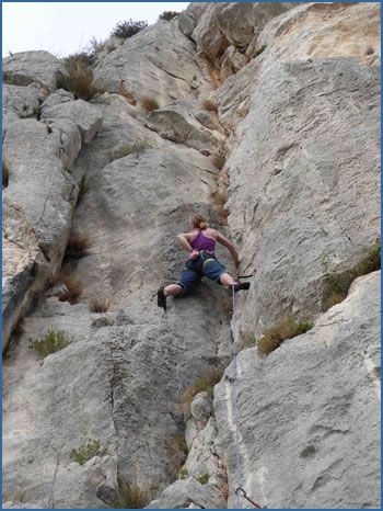 Megan Beaumont bridging up the classic Rose Marie, F6a