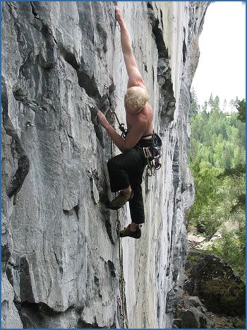 Tobias Brodal climbing Trevili, which is graded 8 (F7a) at Setesdal