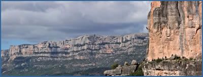 Photograph showing the stunning crag of Siurana